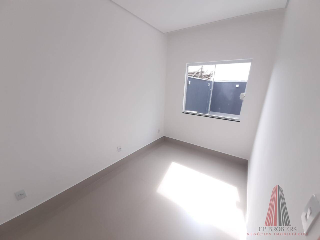 Casa à venda com 3 quartos, 115m² - Foto 4