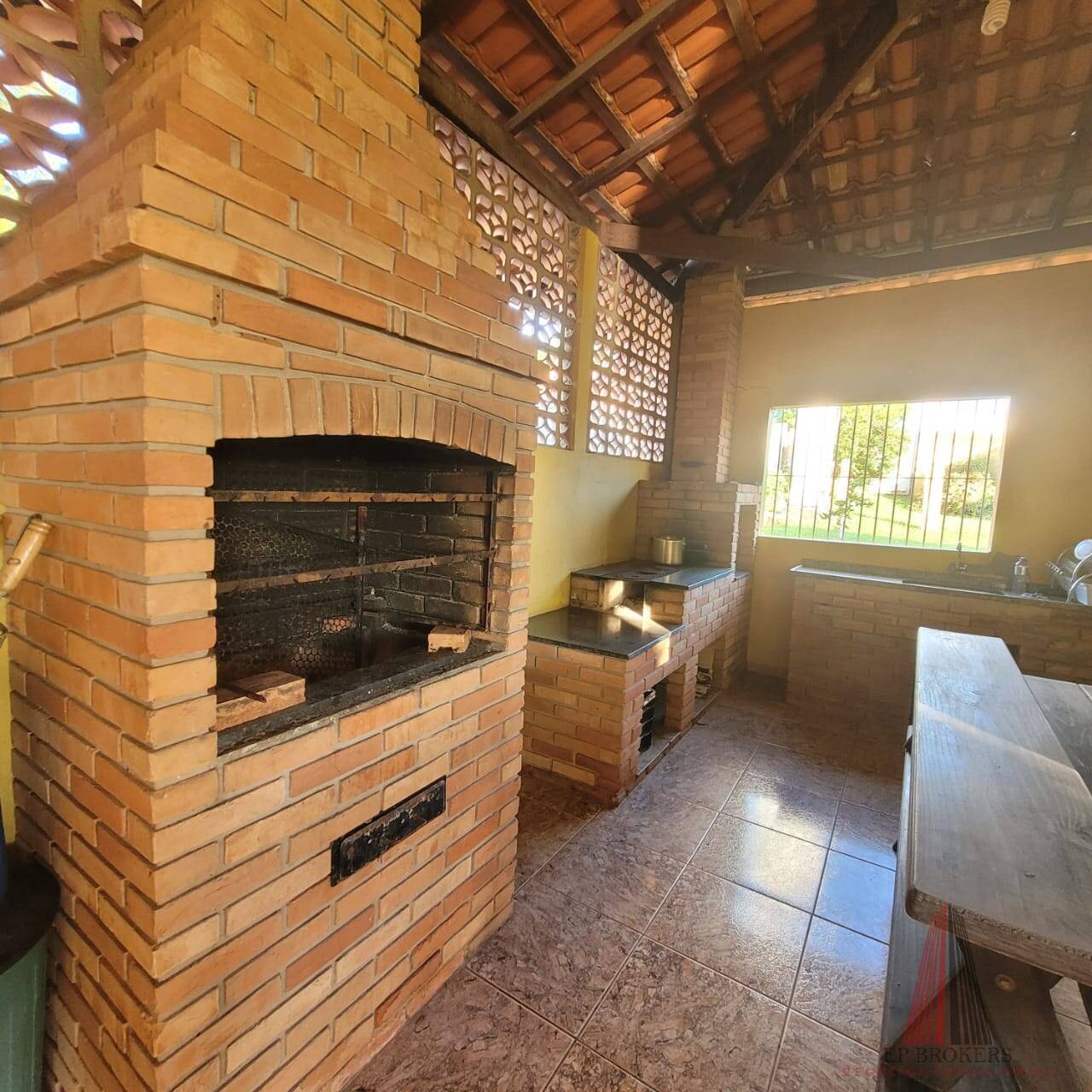 Fazenda à venda com 3 quartos, 1250m² - Foto 4