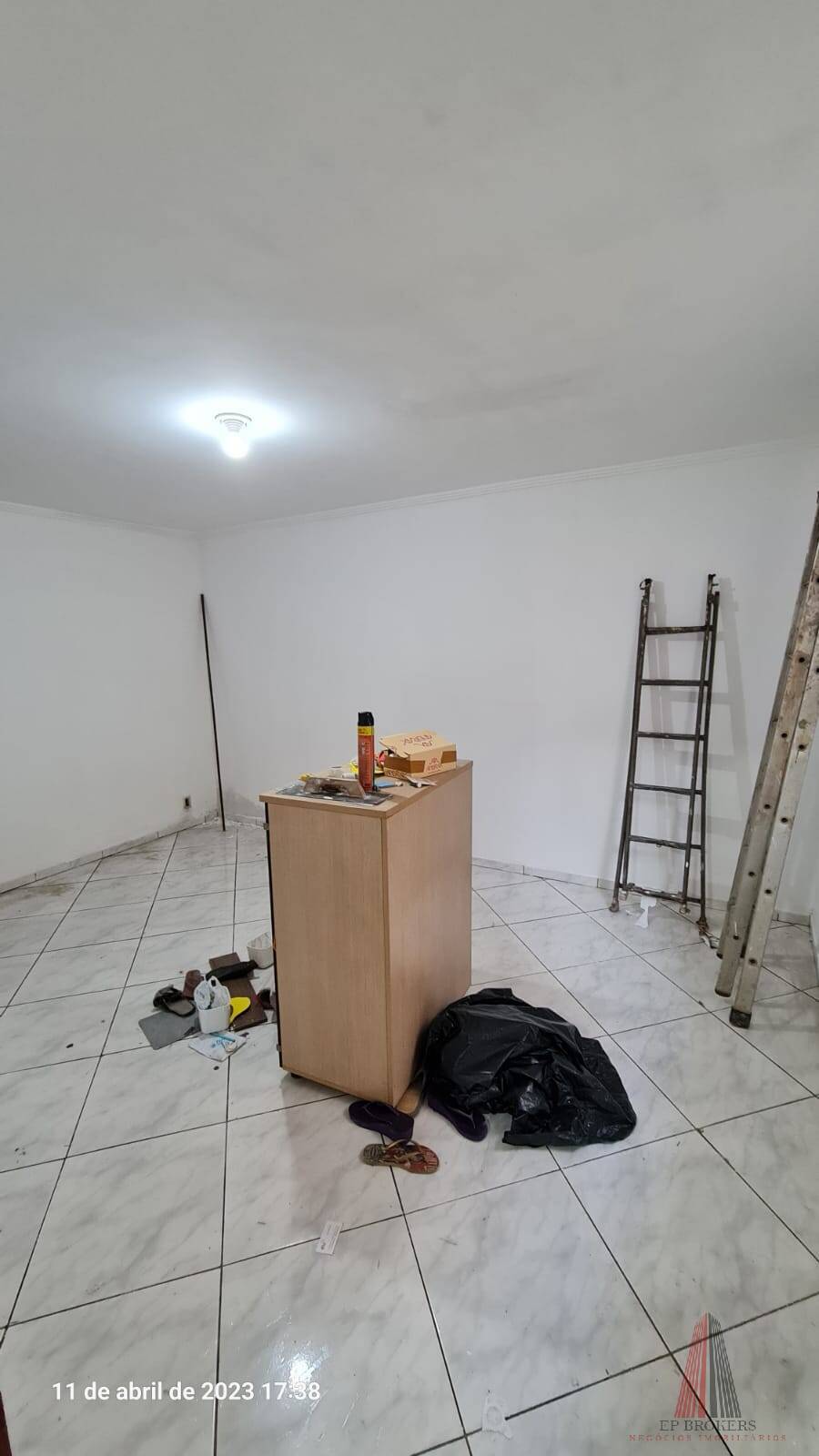 Casa à venda com 3 quartos, 240m² - Foto 12