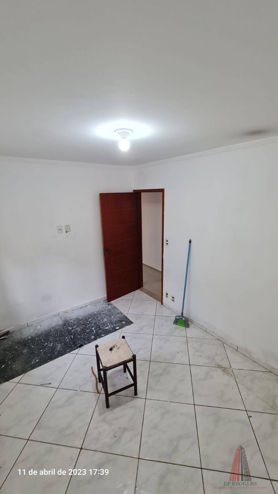 Casa à venda com 3 quartos, 240m² - Foto 17