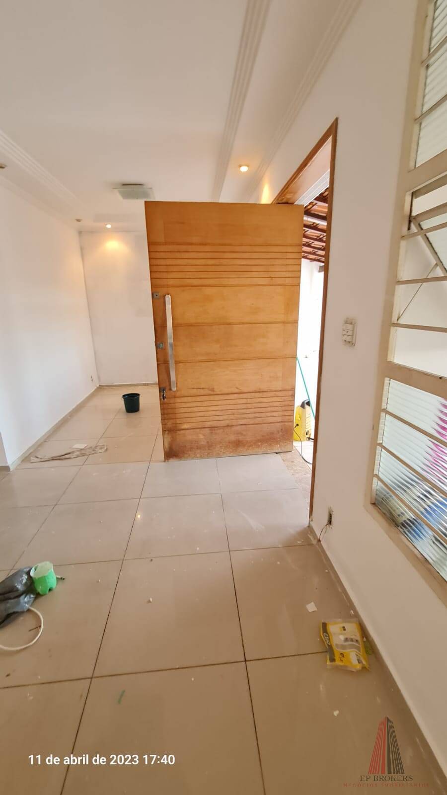 Casa à venda com 3 quartos, 240m² - Foto 8