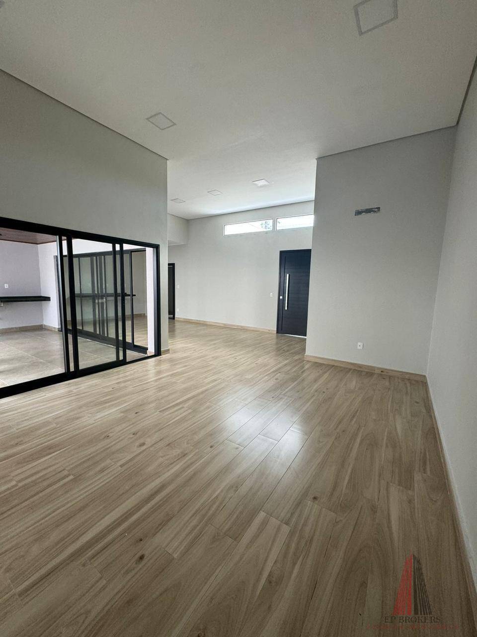 Casa à venda com 3 quartos, 185m² - Foto 3