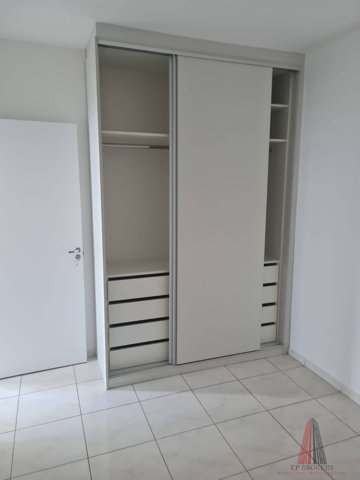 Apartamento à venda com 2 quartos, 48m² - Foto 6