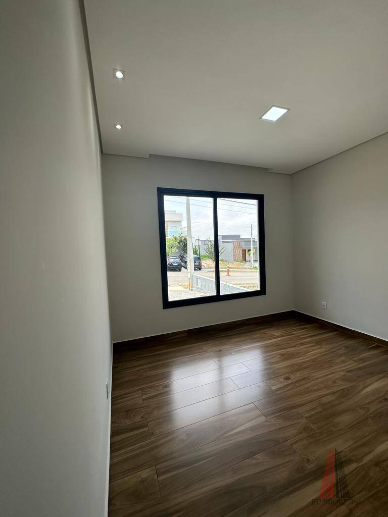 Casa à venda com 3 quartos, 105m² - Foto 11