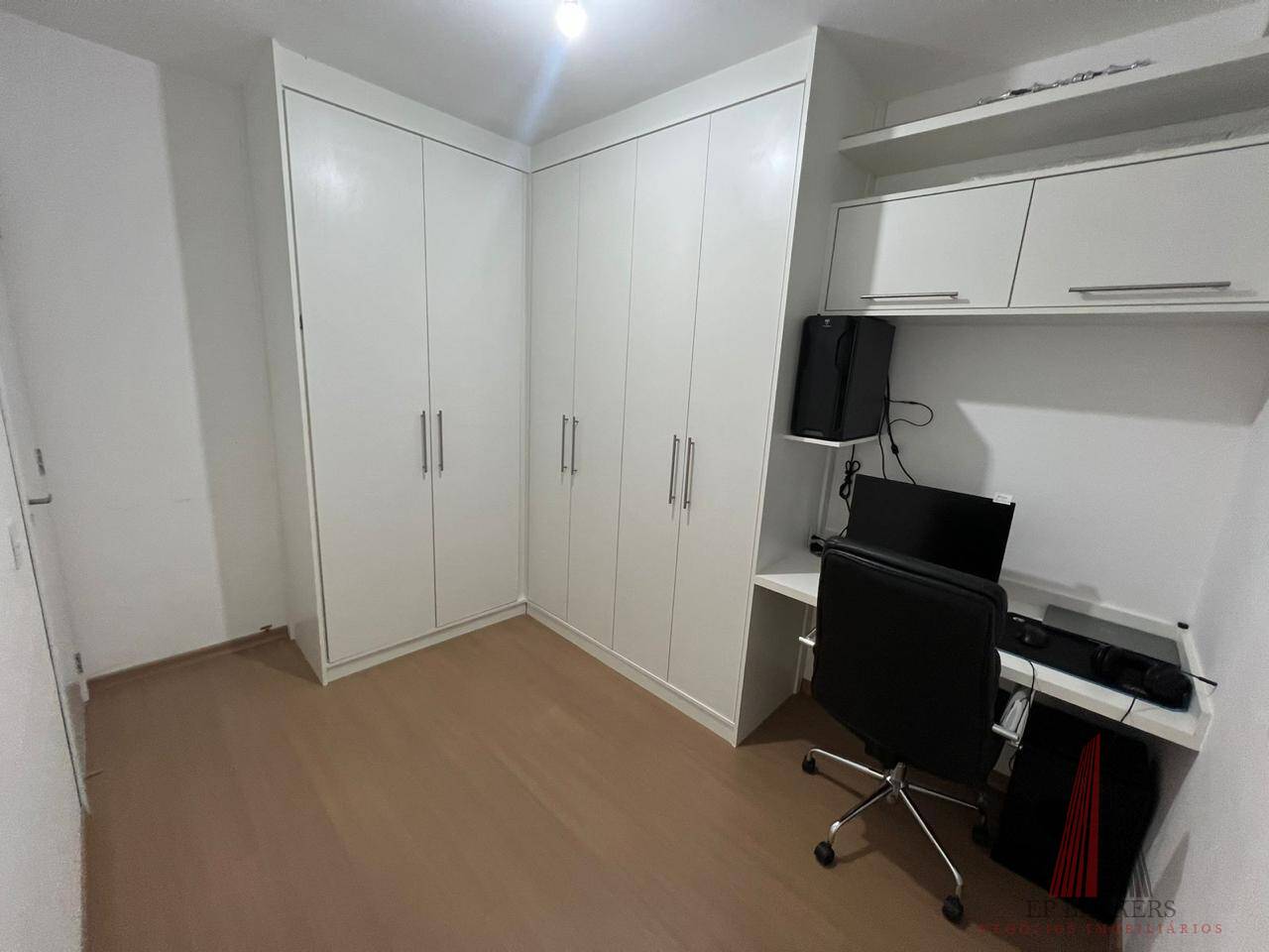 Apartamento à venda com 2 quartos, 61m² - Foto 12