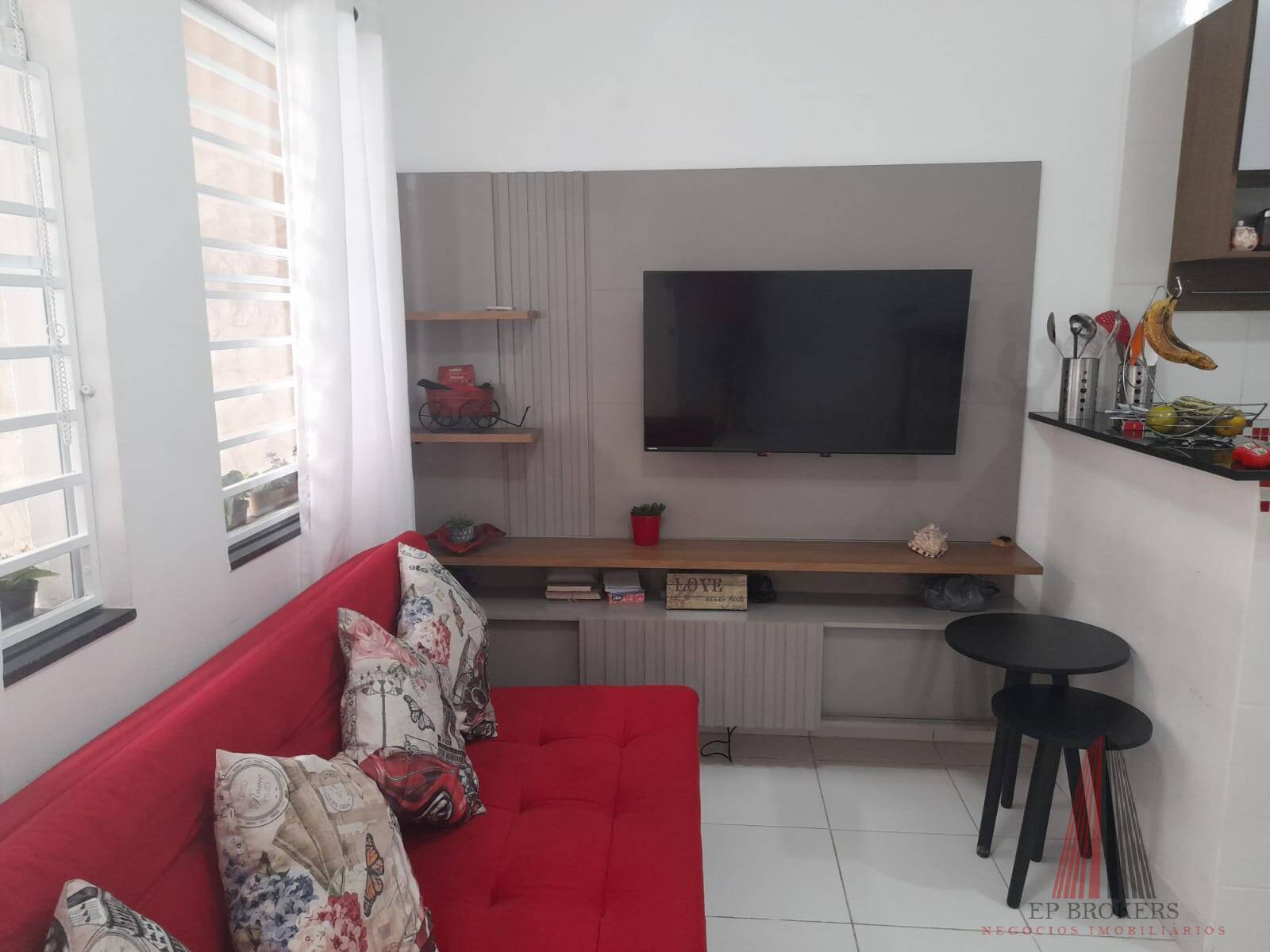 Casa à venda com 2 quartos, 49m² - Foto 4