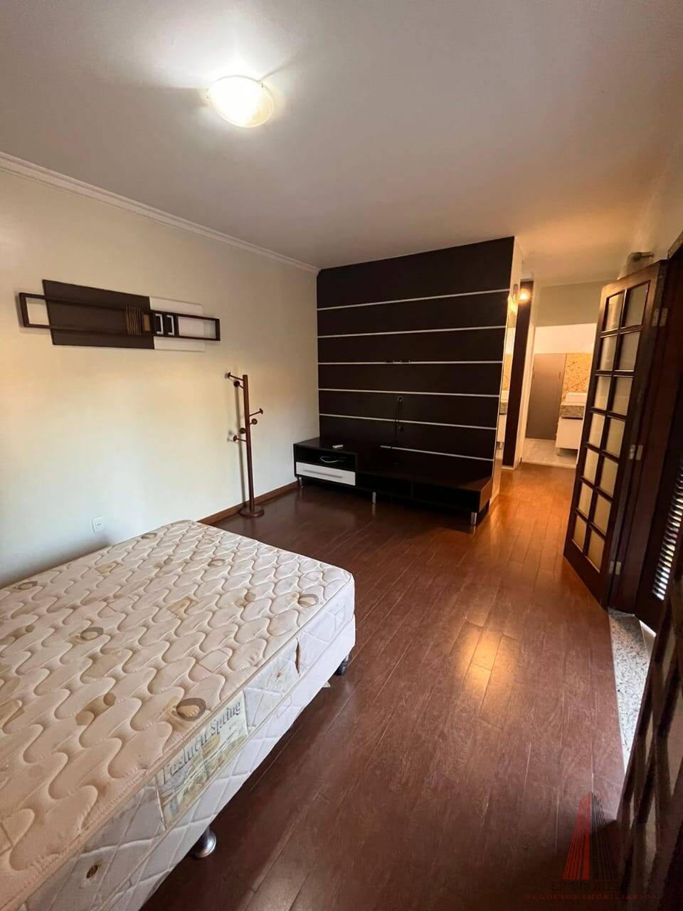 Casa à venda com 6 quartos, 700m² - Foto 28