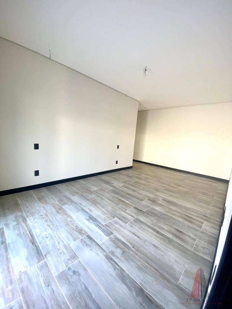 Casa à venda com 3 quartos, 234m² - Foto 16