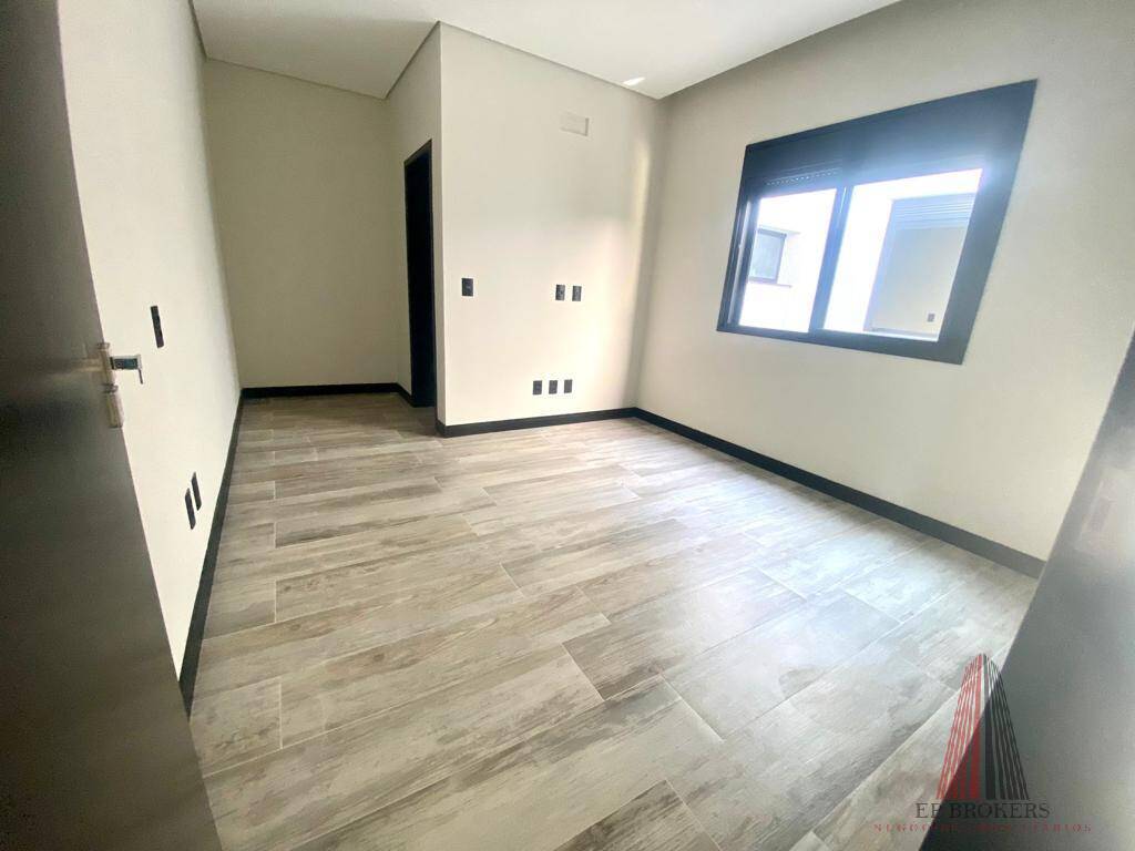 Casa à venda com 3 quartos, 234m² - Foto 24