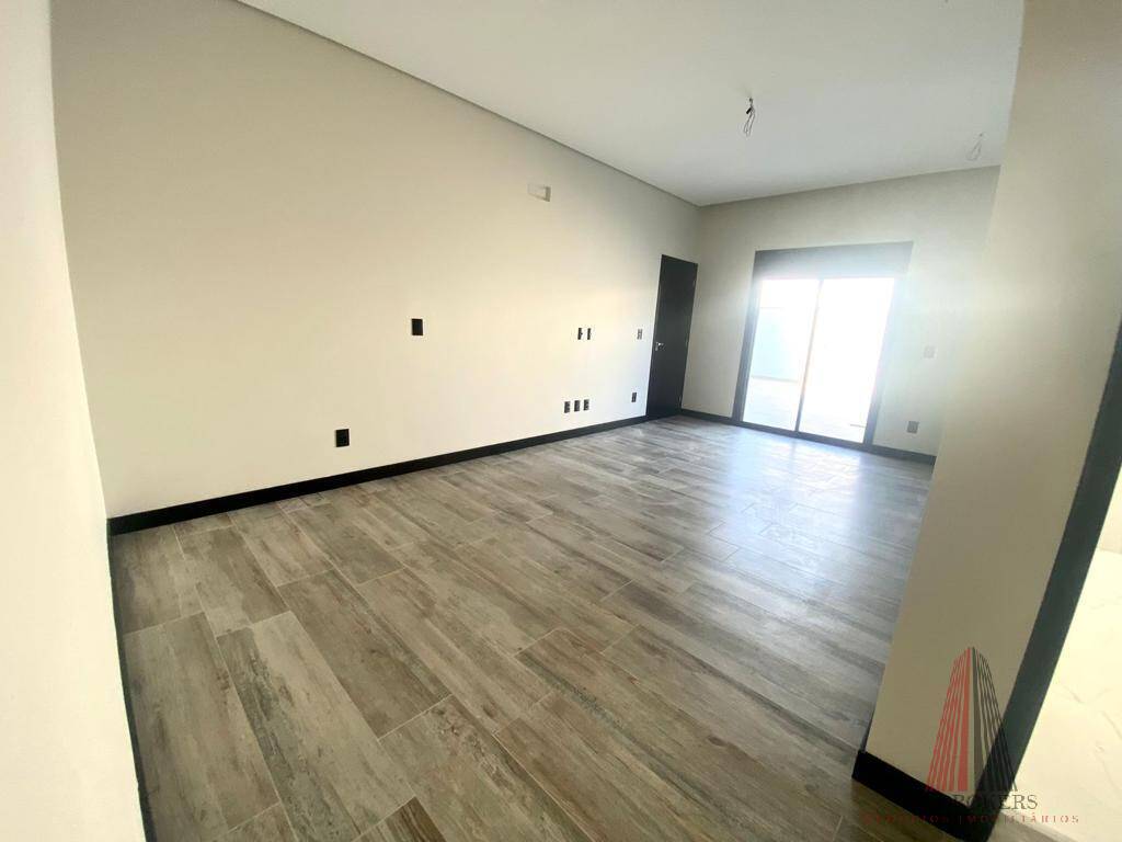 Casa à venda com 3 quartos, 234m² - Foto 23