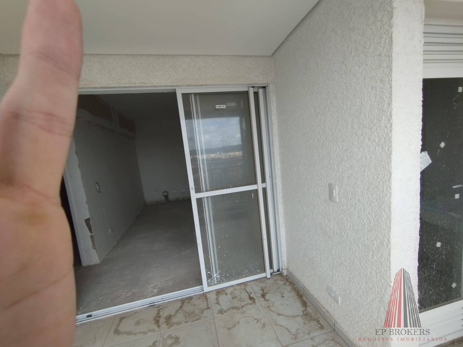 Apartamento à venda com 2 quartos, 63m² - Foto 4