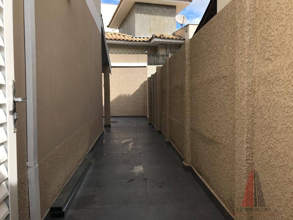 Casa à venda com 3 quartos, 120m² - Foto 3