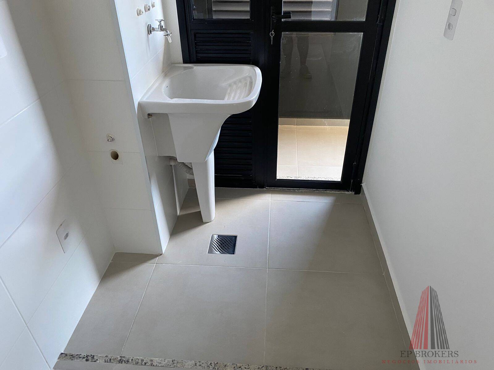 Apartamento à venda com 2 quartos, 62m² - Foto 25