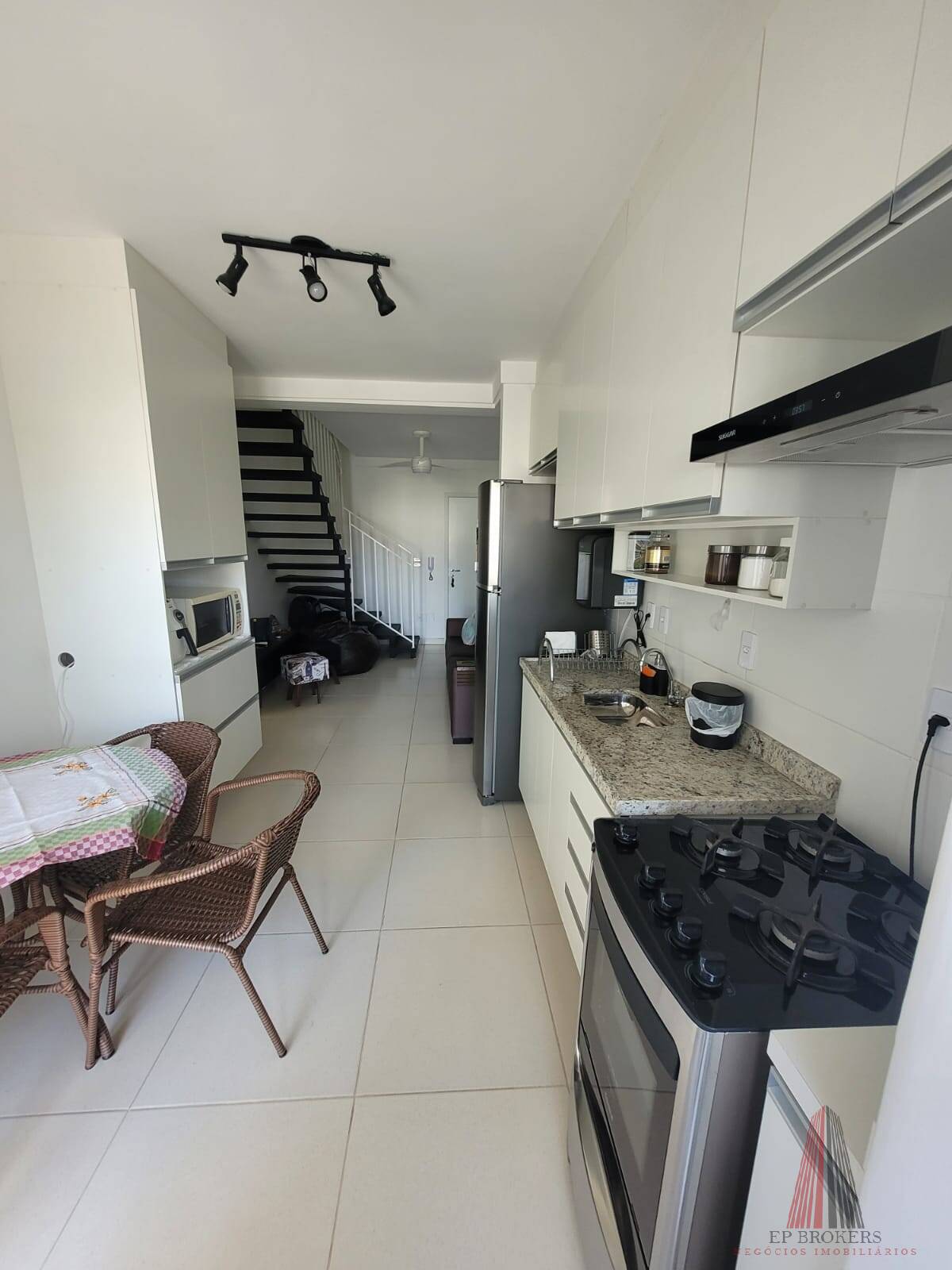 Apartamento à venda com 2 quartos, 104m² - Foto 18