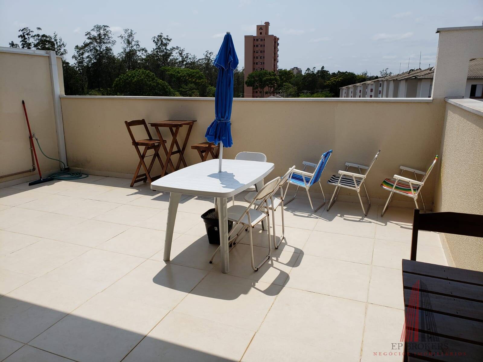 Apartamento à venda com 2 quartos, 104m² - Foto 1