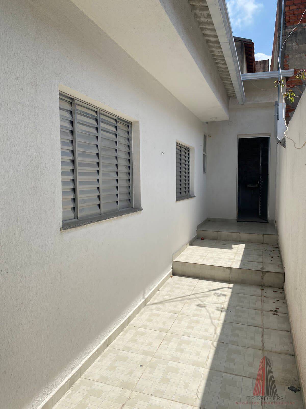 Casa à venda com 3 quartos, 120m² - Foto 4