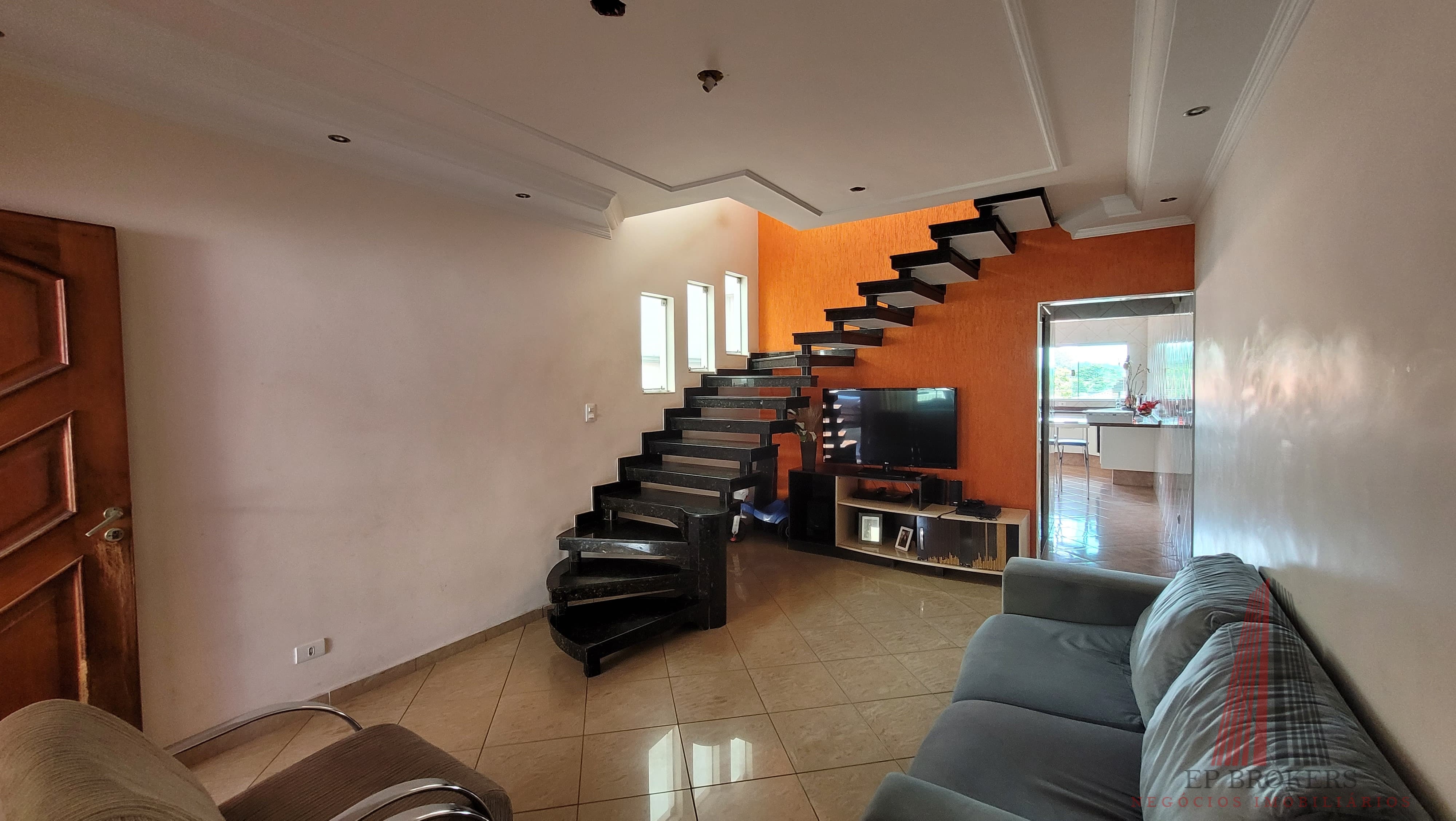 Casa à venda com 3 quartos, 245m² - Foto 4