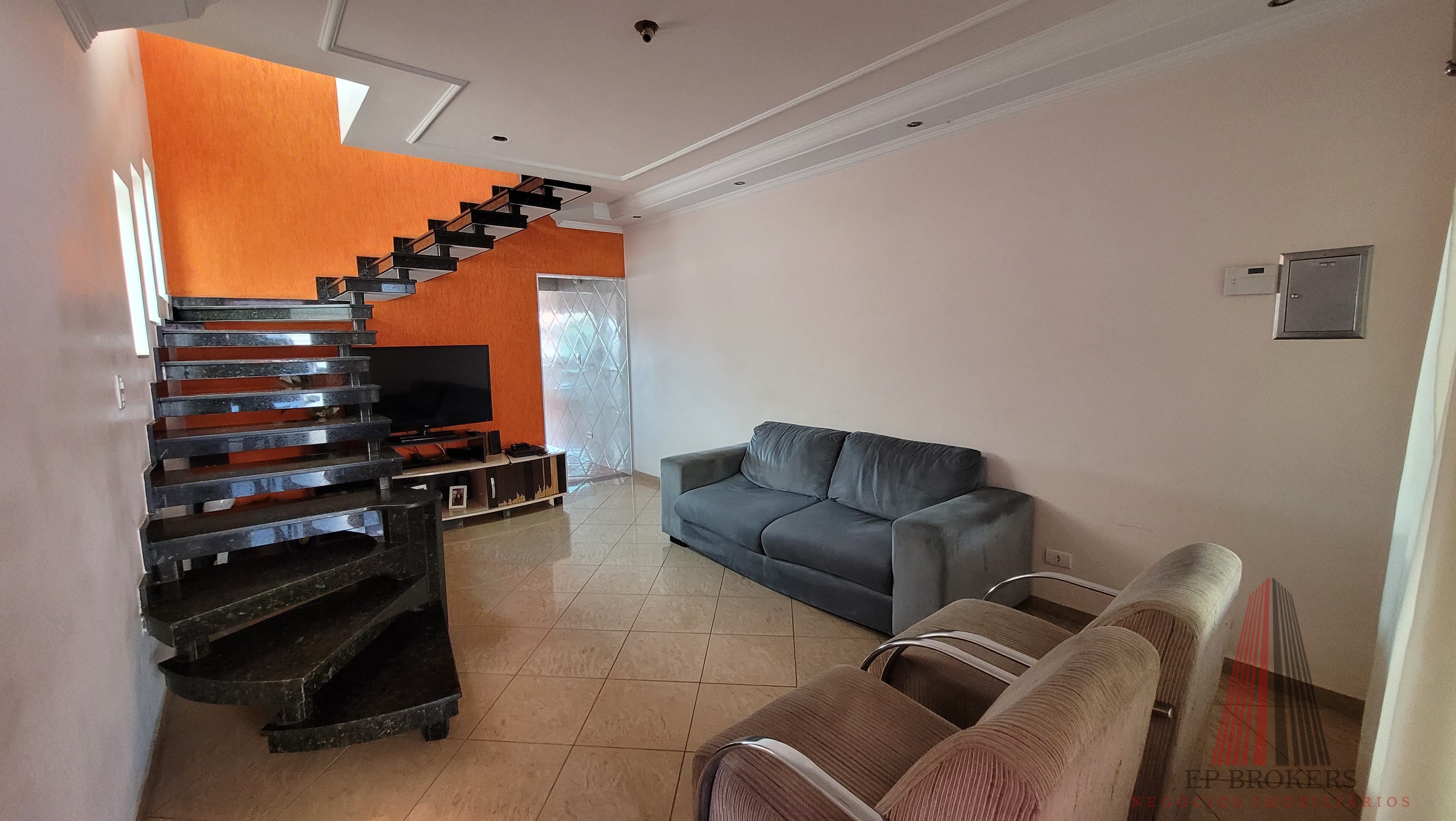 Casa à venda com 3 quartos, 245m² - Foto 3