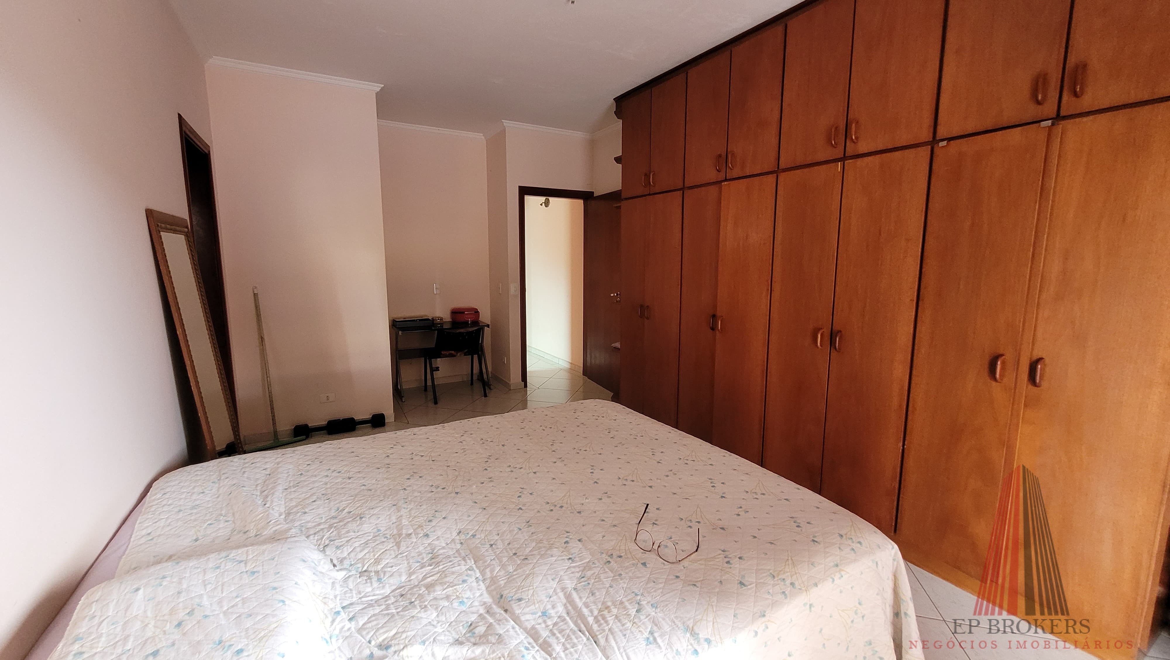 Casa à venda com 3 quartos, 245m² - Foto 13