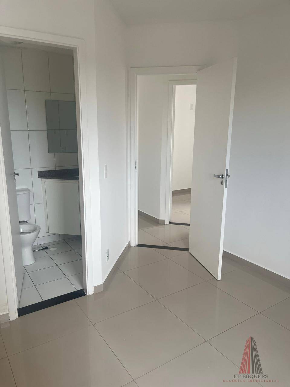 Apartamento à venda com 3 quartos, 93m² - Foto 11