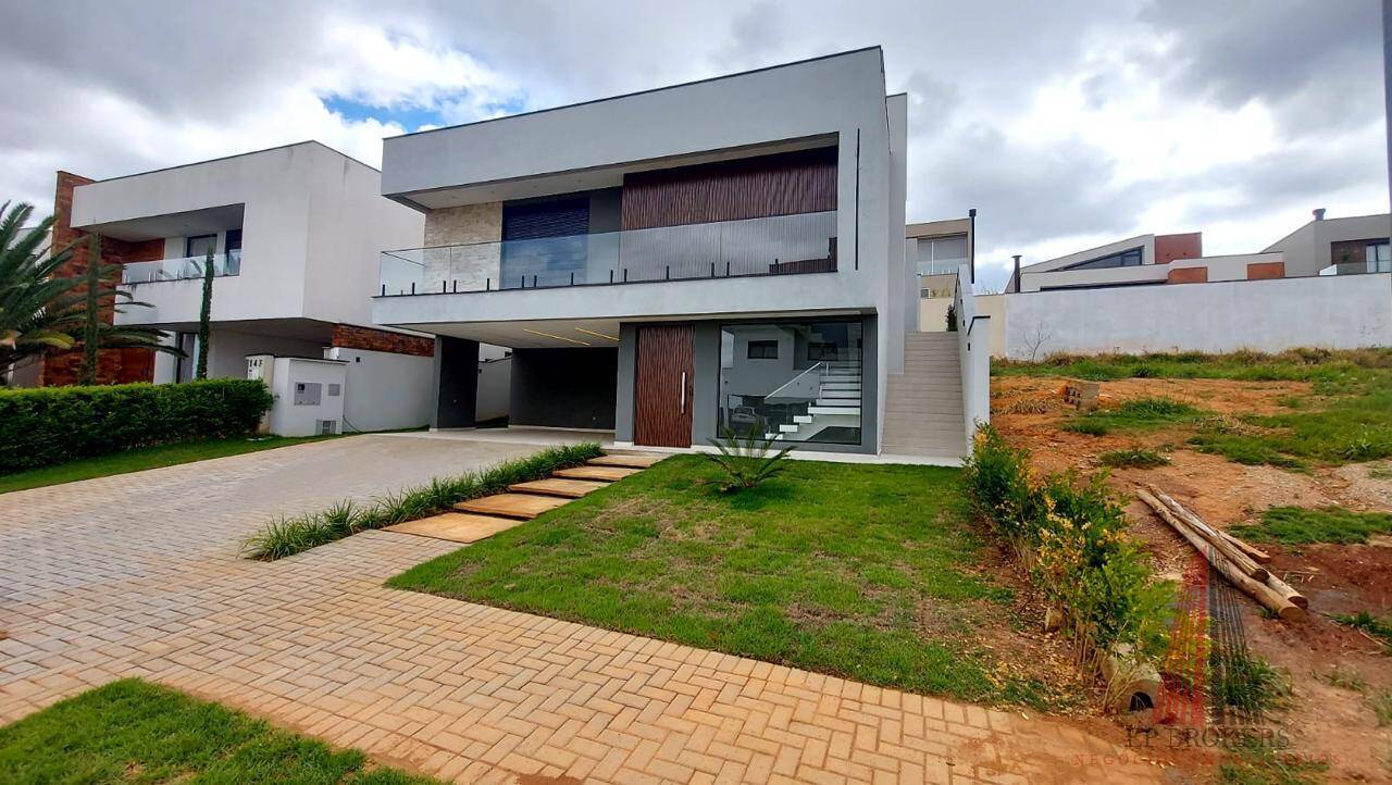 Casa de Condomínio à venda com 3 quartos, 294m² - Foto 2