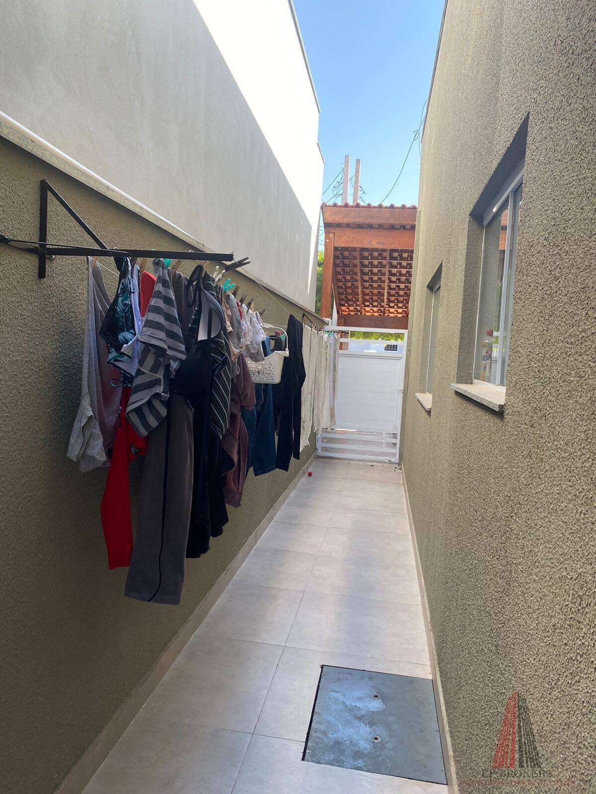 Casa à venda com 3 quartos, 102m² - Foto 6