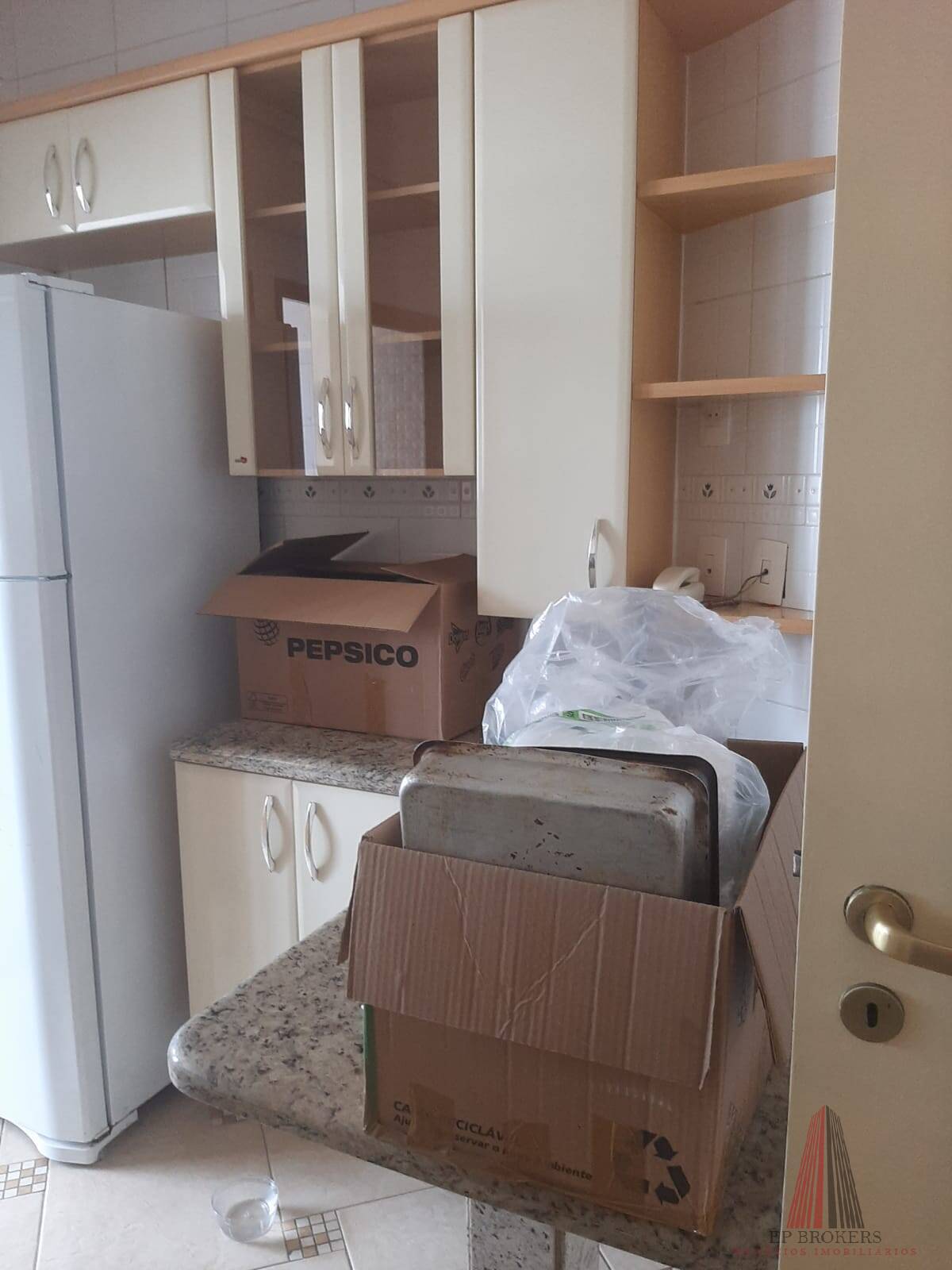 Apartamento à venda com 2 quartos, 109m² - Foto 9