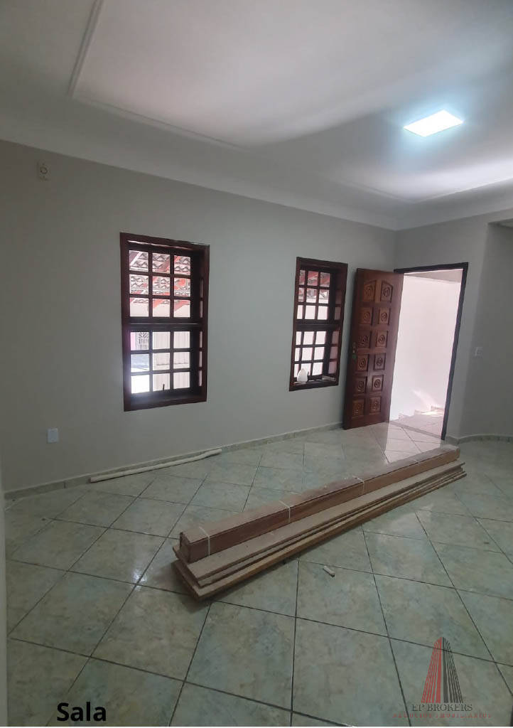 Casa à venda com 4 quartos, 192m² - Foto 4