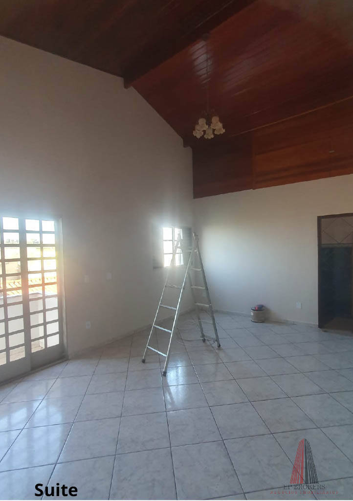 Casa à venda com 4 quartos, 192m² - Foto 12