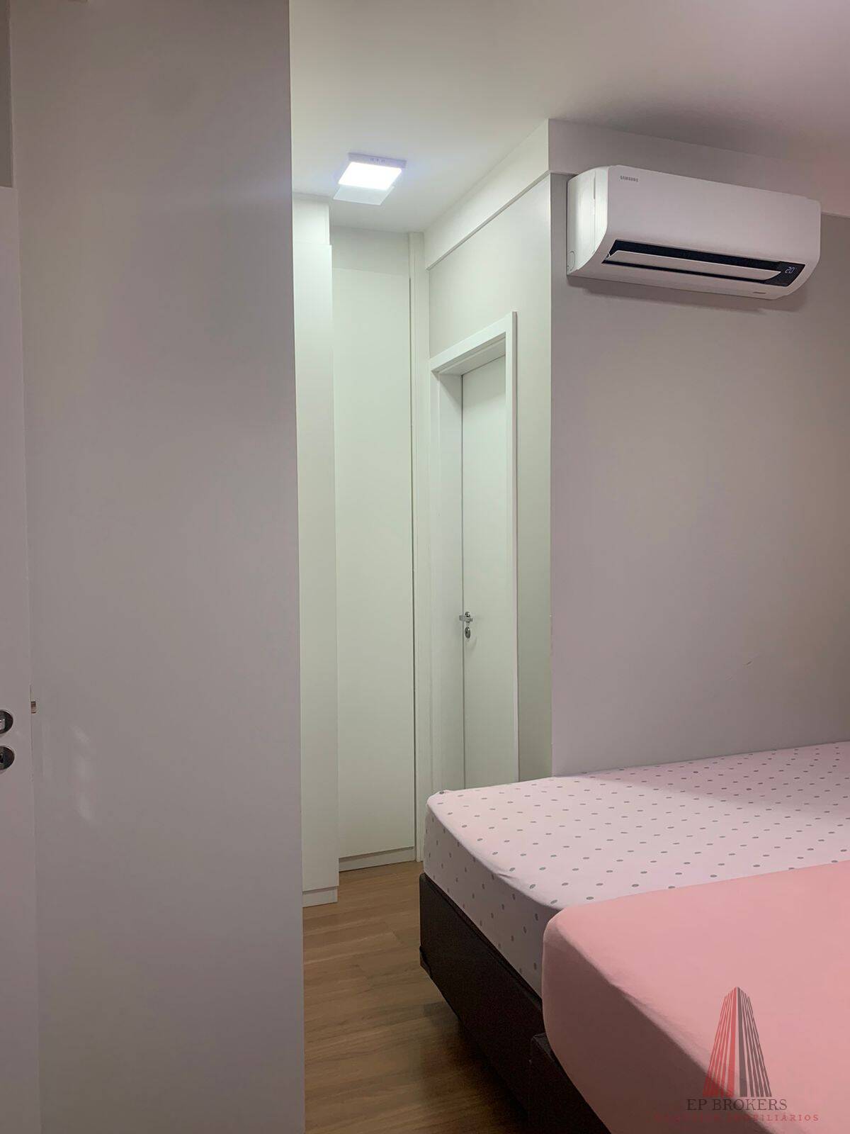 Apartamento à venda com 2 quartos, 62m² - Foto 15