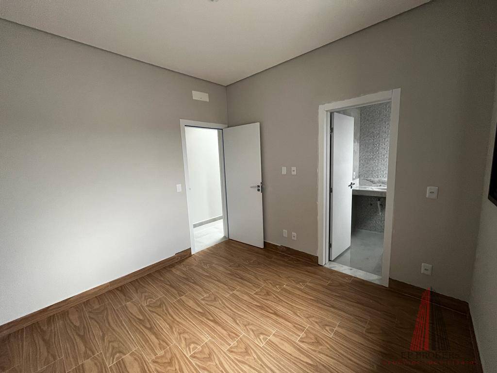 Casa à venda com 3 quartos, 140m² - Foto 11