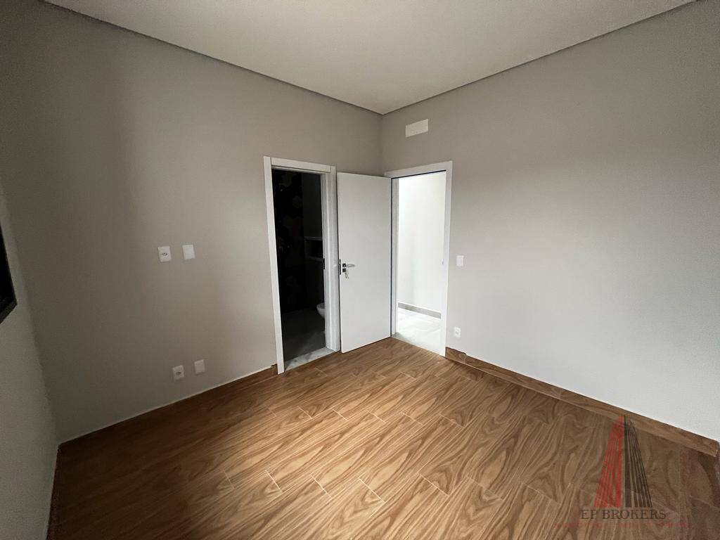 Casa à venda com 3 quartos, 140m² - Foto 14