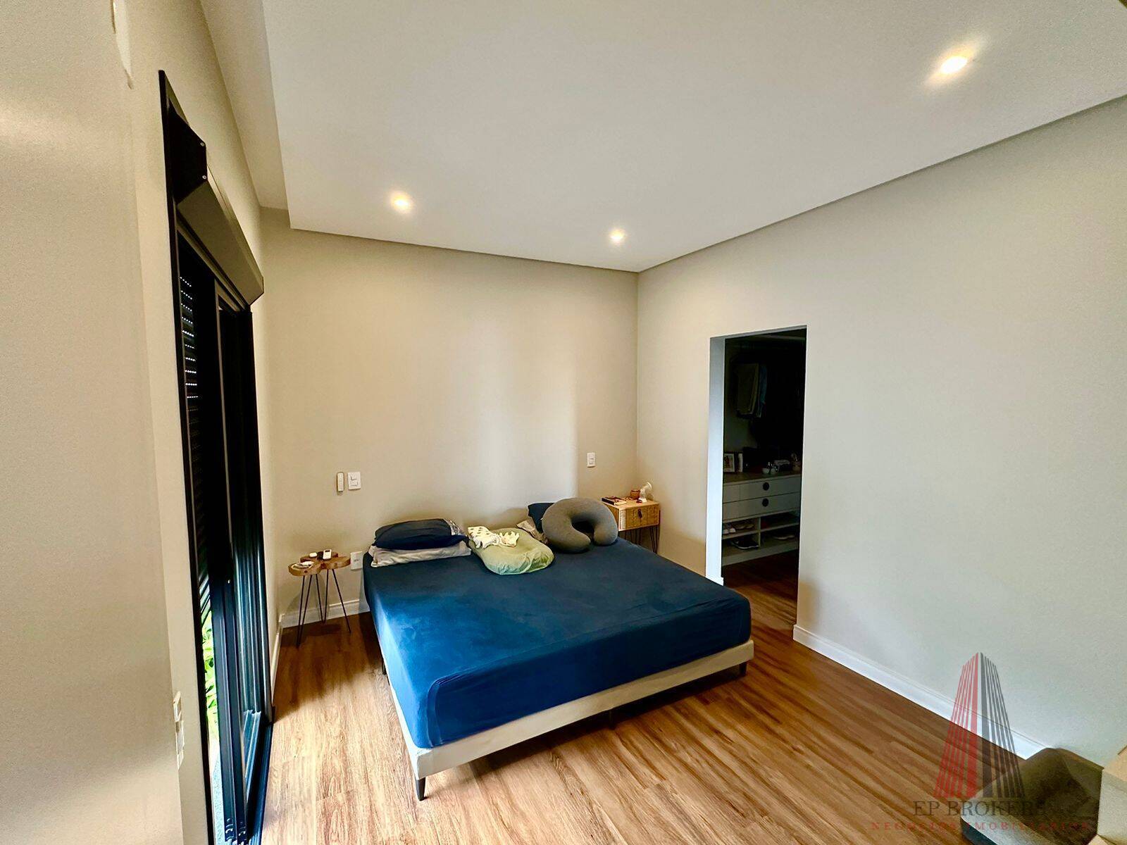 Casa de Condomínio à venda com 3 quartos, 220m² - Foto 27