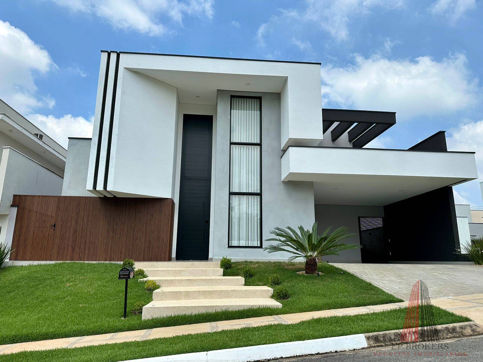 Casa de Condomínio à venda com 3 quartos, 220m² - Foto 1