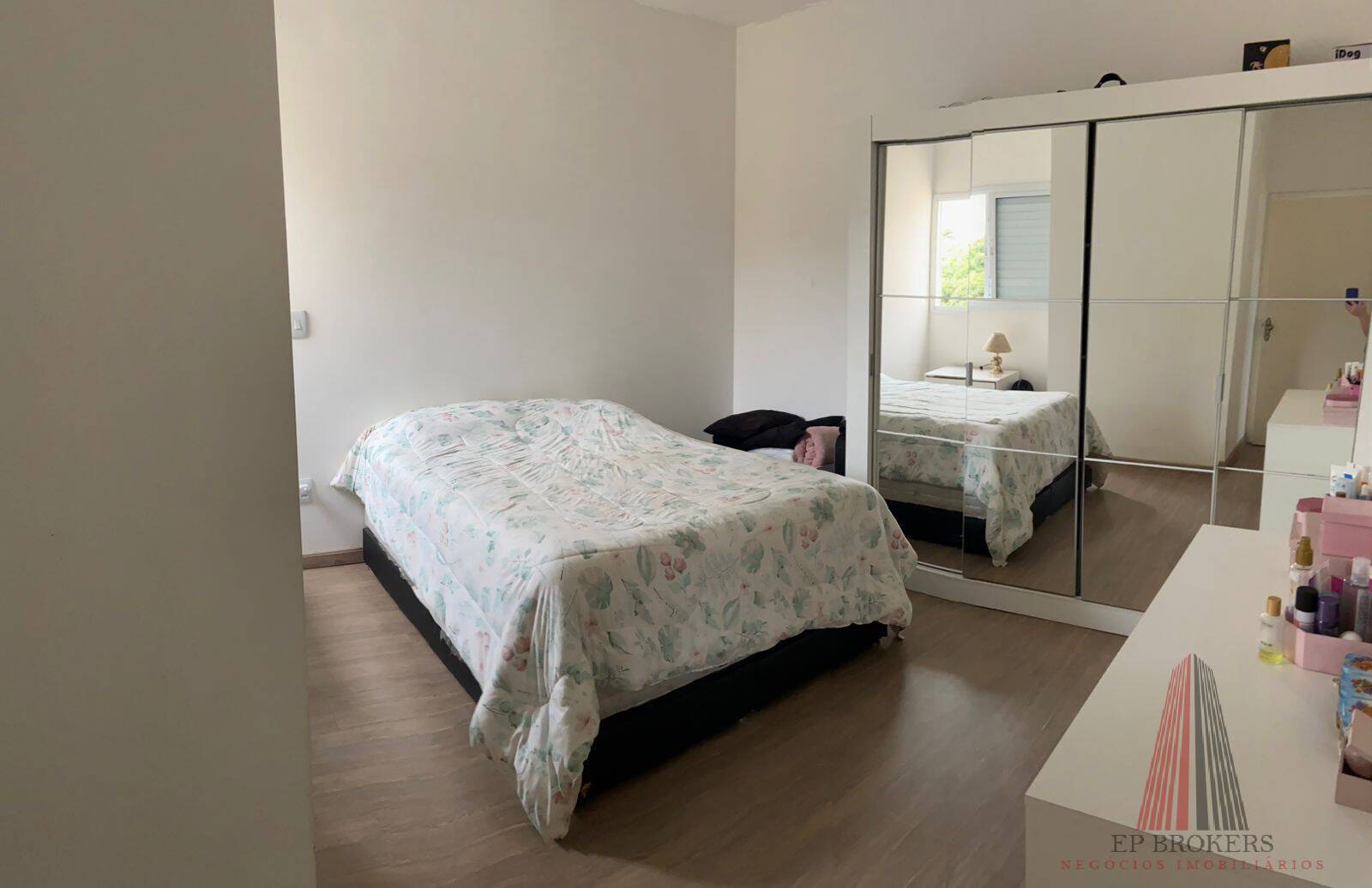 Apartamento à venda com 2 quartos, 70m² - Foto 9