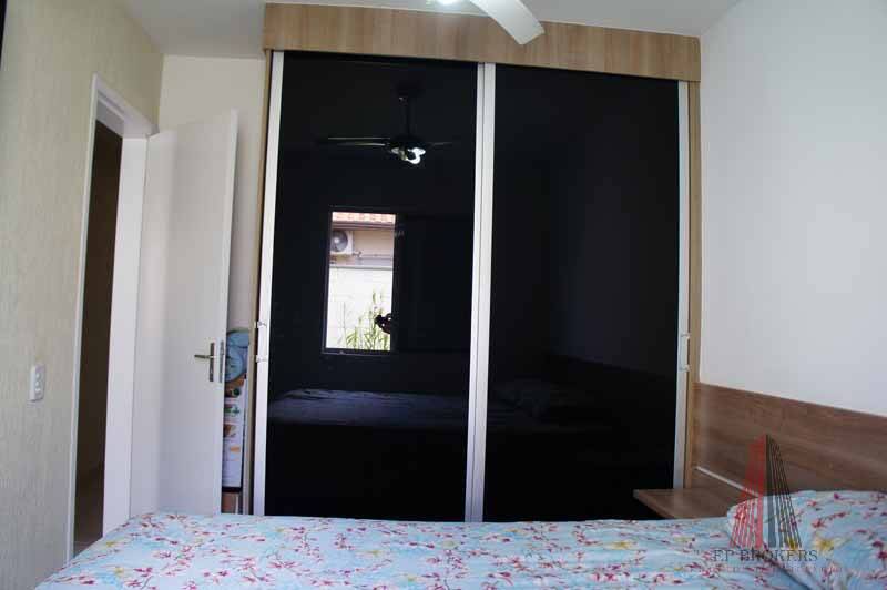 Casa à venda com 3 quartos, 83m² - Foto 18