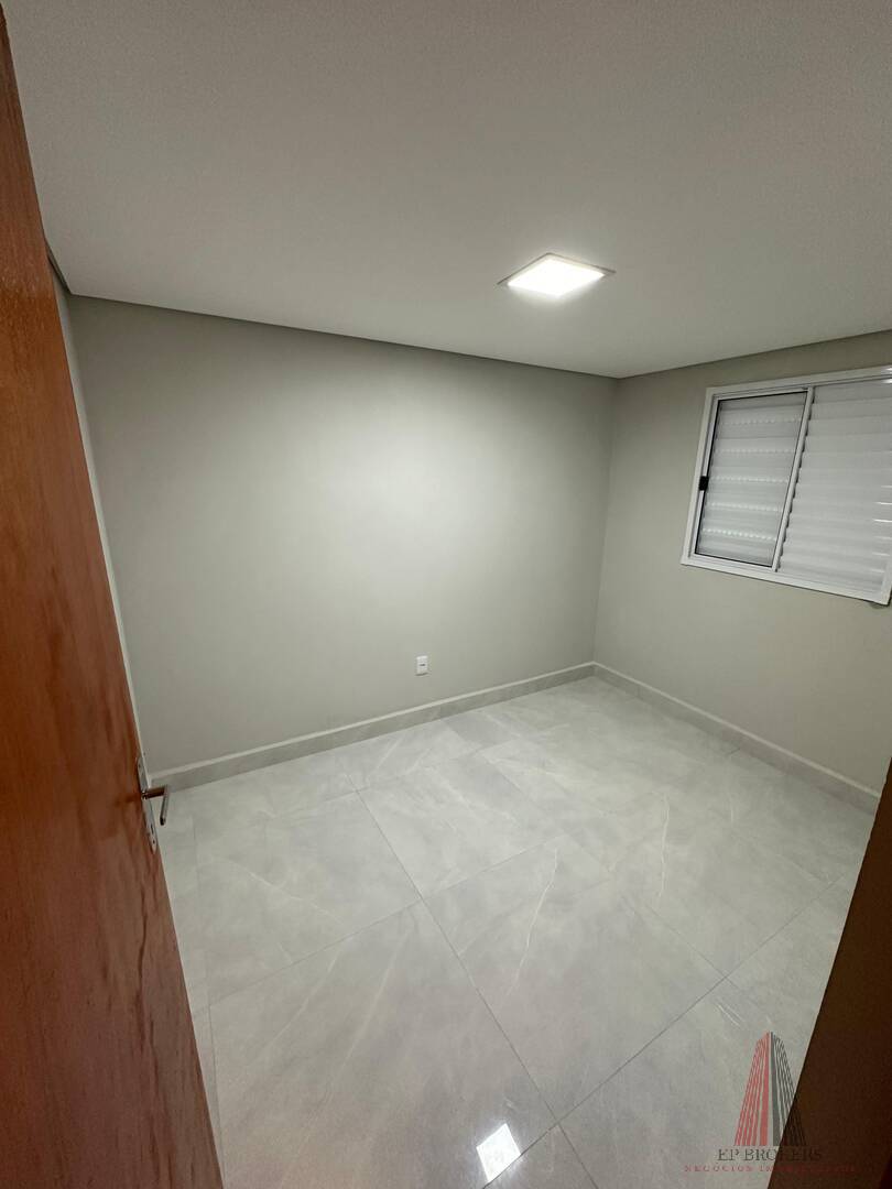 Casa à venda com 3 quartos, 94m² - Foto 15