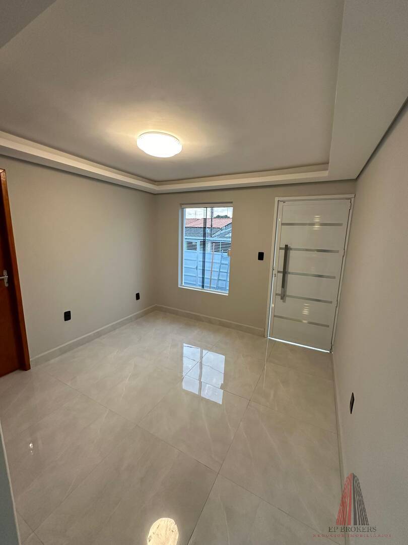 Casa à venda com 3 quartos, 94m² - Foto 4