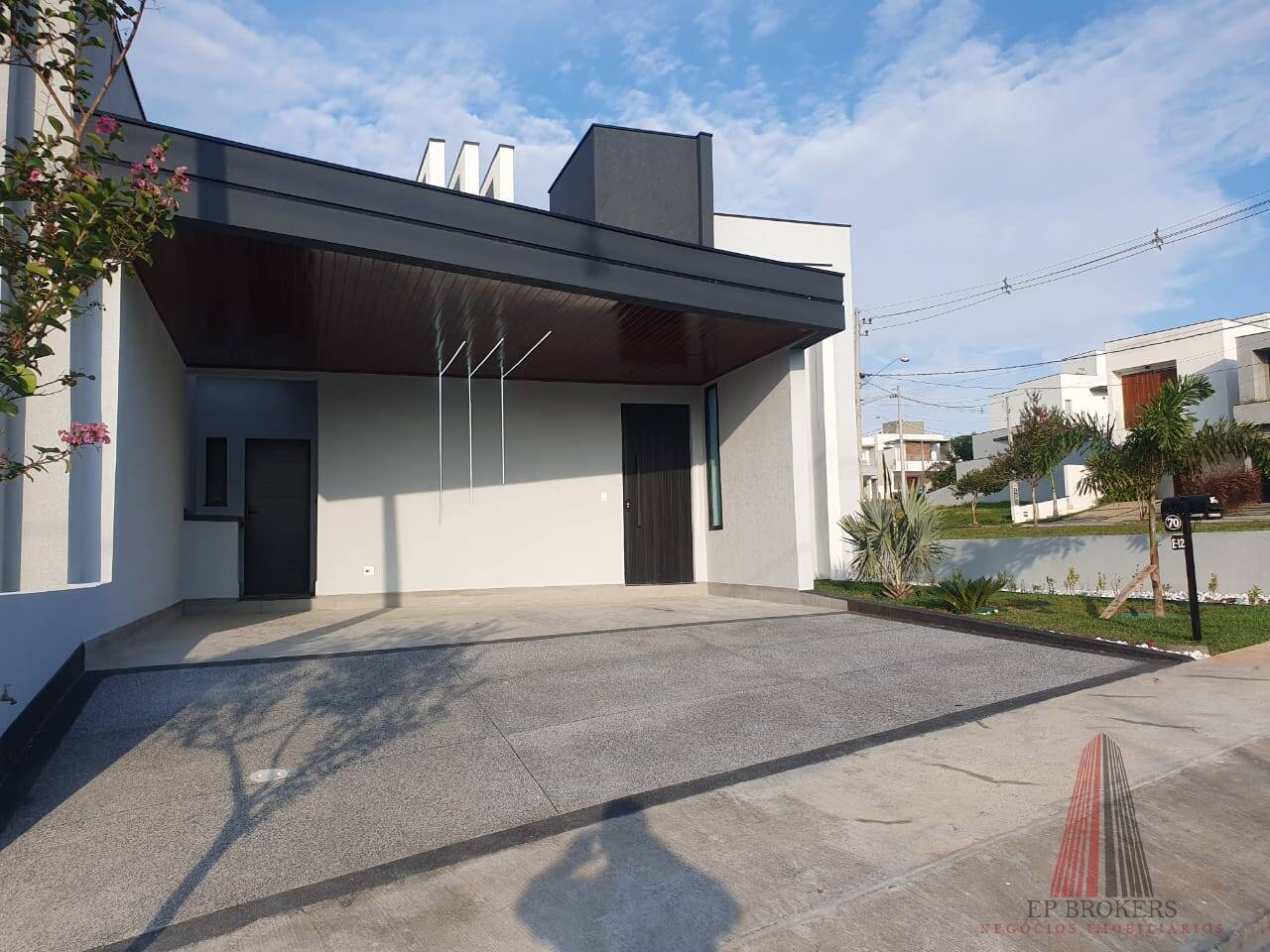 Casa à venda com 3 quartos, 181m² - Foto 4