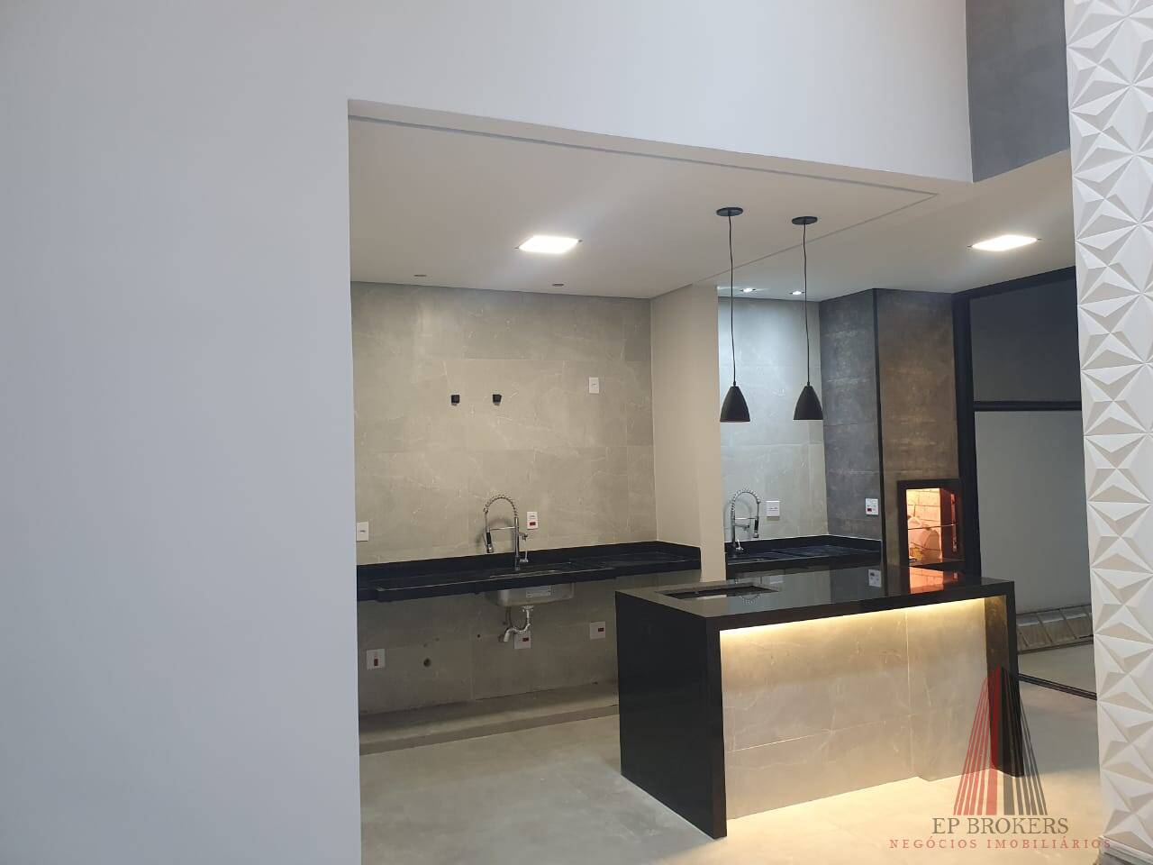 Casa à venda com 3 quartos, 181m² - Foto 8