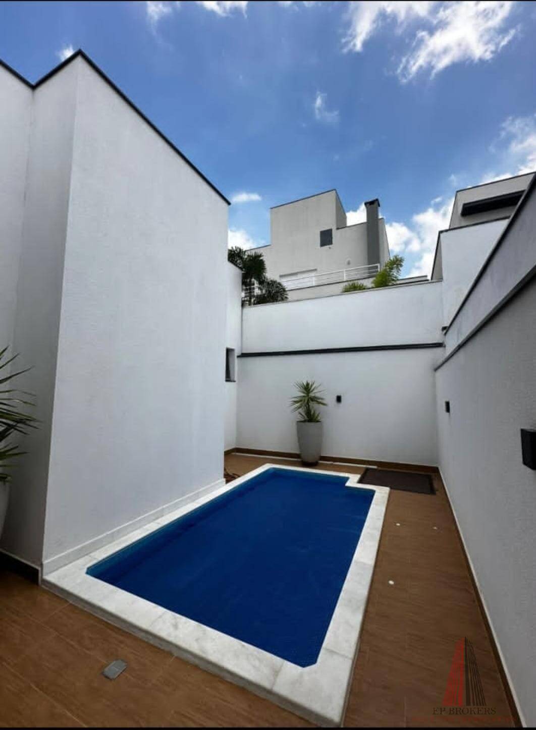 Casa à venda com 3 quartos, 190m² - Foto 3