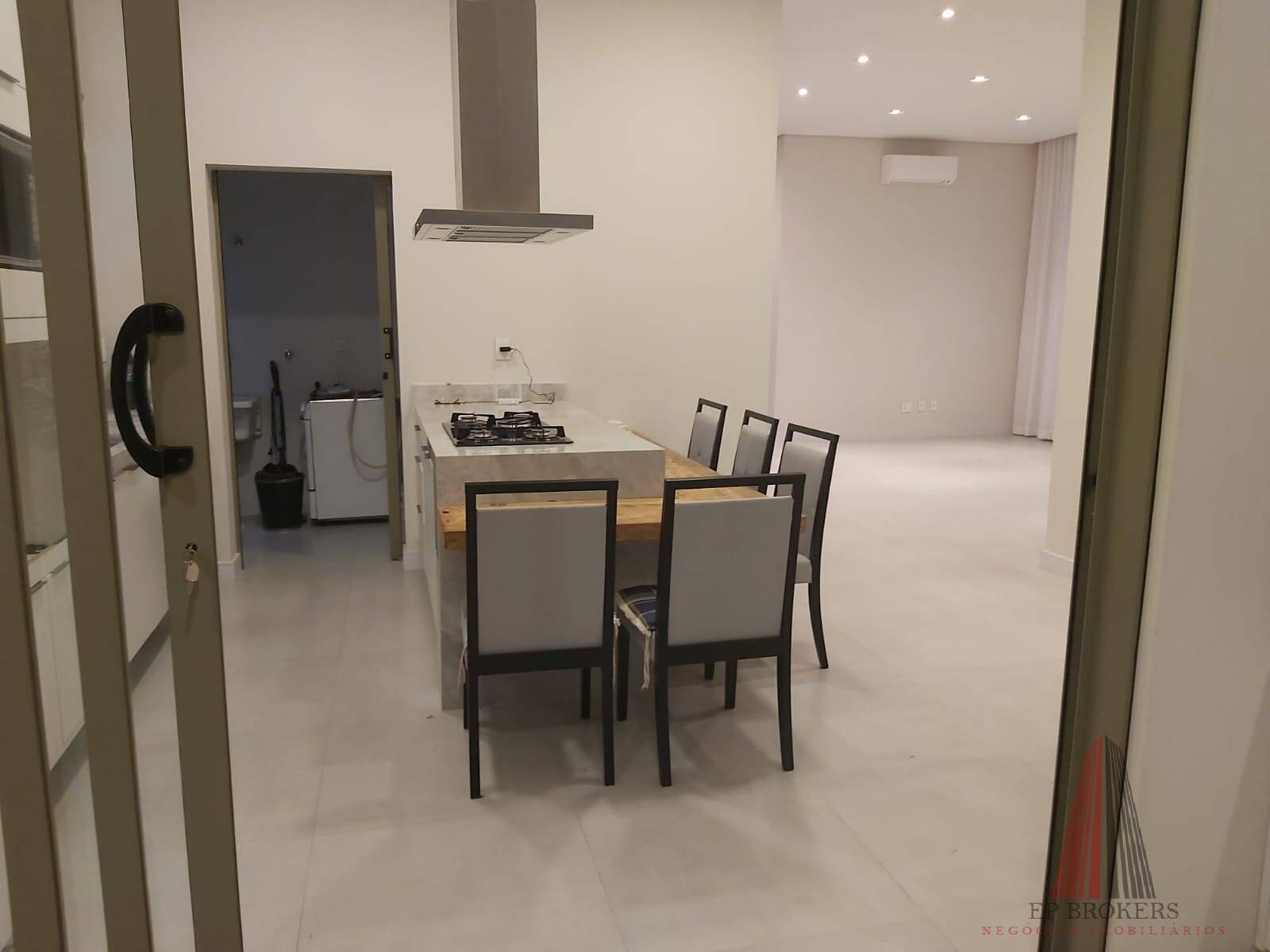 Casa à venda com 3 quartos, 190m² - Foto 6