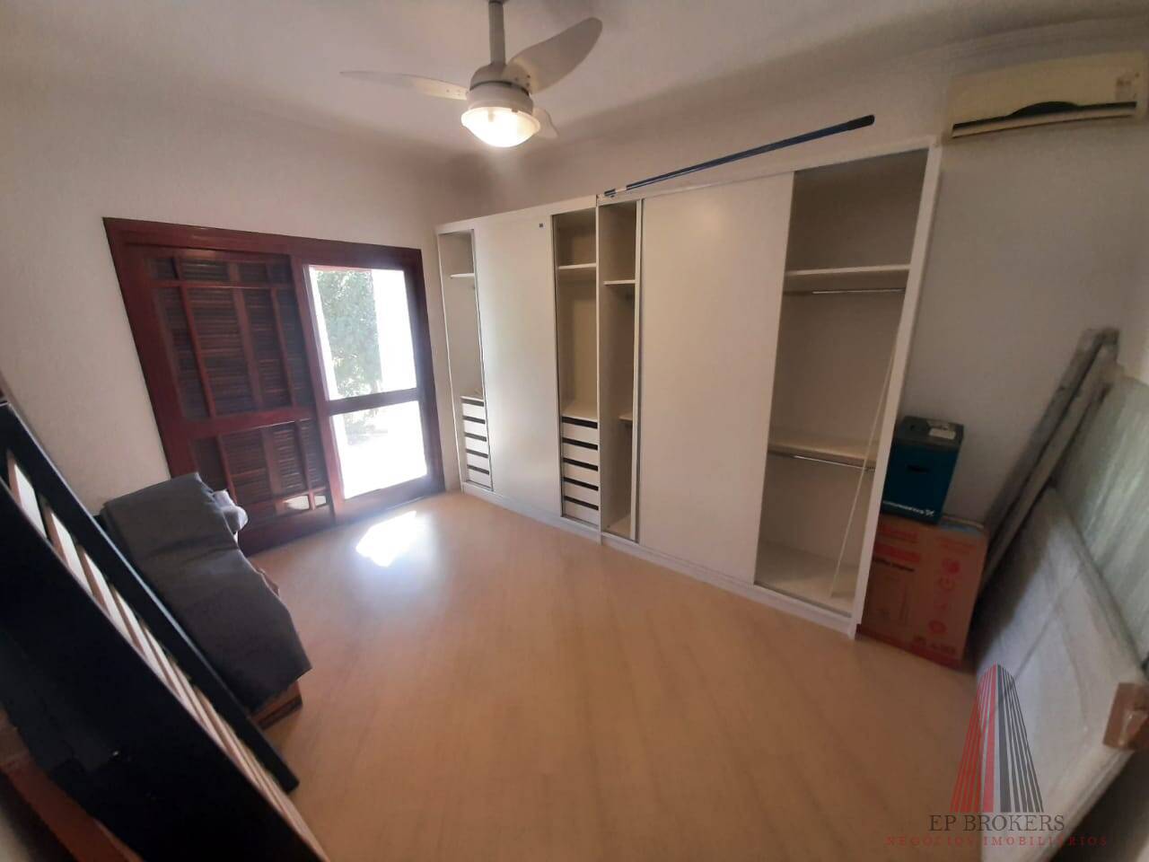 Casa à venda com 4 quartos, 440m² - Foto 14