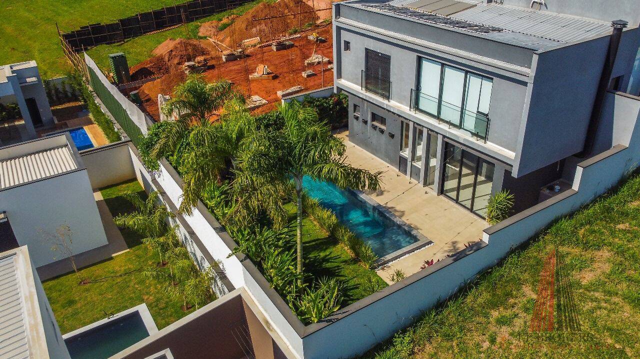 Casa de Condomínio à venda com 3 quartos, 250m² - Foto 34