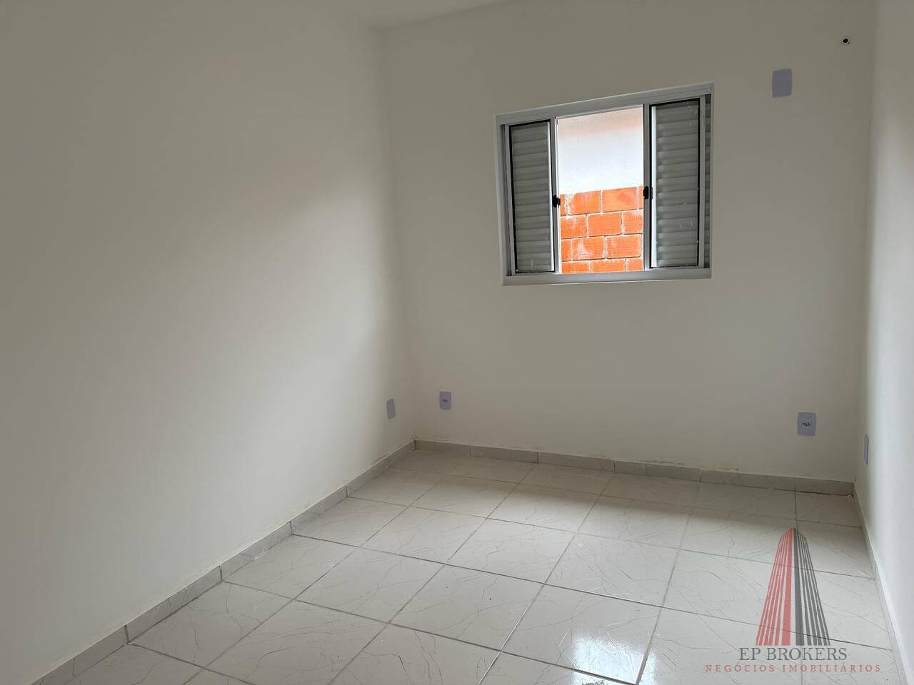 Casa à venda com 2 quartos, 55m² - Foto 5