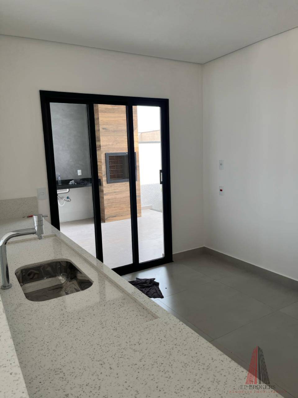 Casa de Condomínio à venda com 3 quartos, 140m² - Foto 10