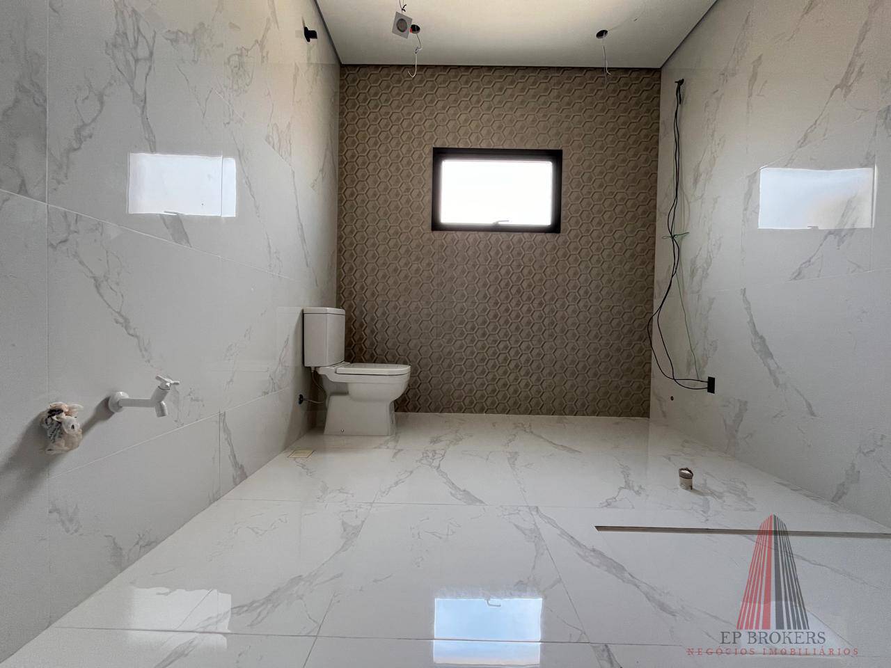 Sobrado à venda com 4 quartos, 190m² - Foto 4