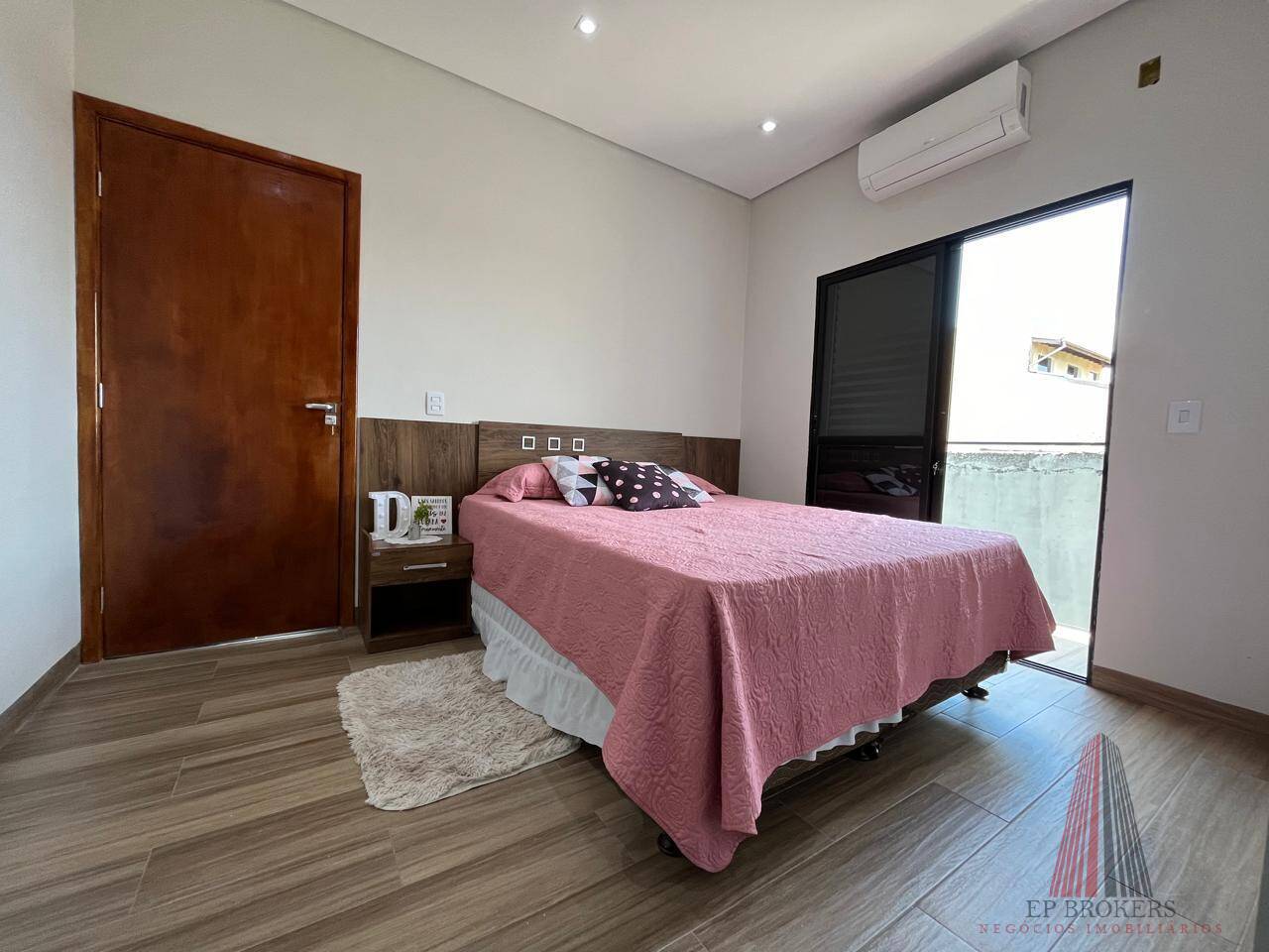 Sobrado à venda com 4 quartos, 190m² - Foto 9