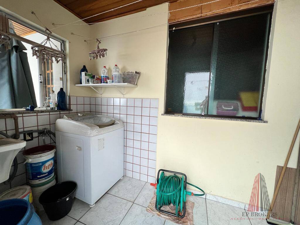 Casa à venda com 3 quartos, 190m² - Foto 12