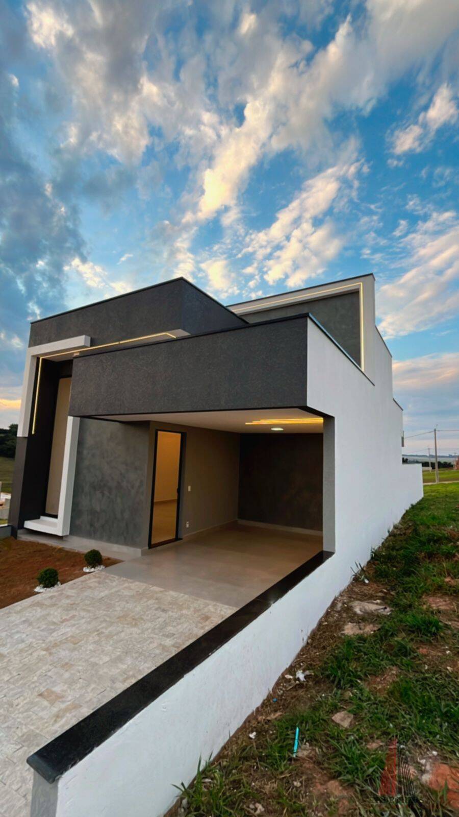 Casa à venda com 3 quartos, 134m² - Foto 2